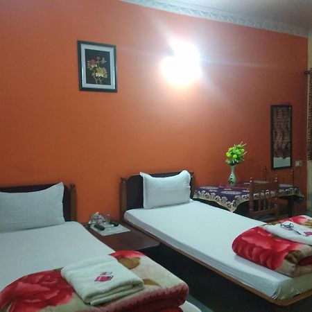 Hotel Chandrakala Regency 300 Meters From Dhanbad Railway Buitenkant foto