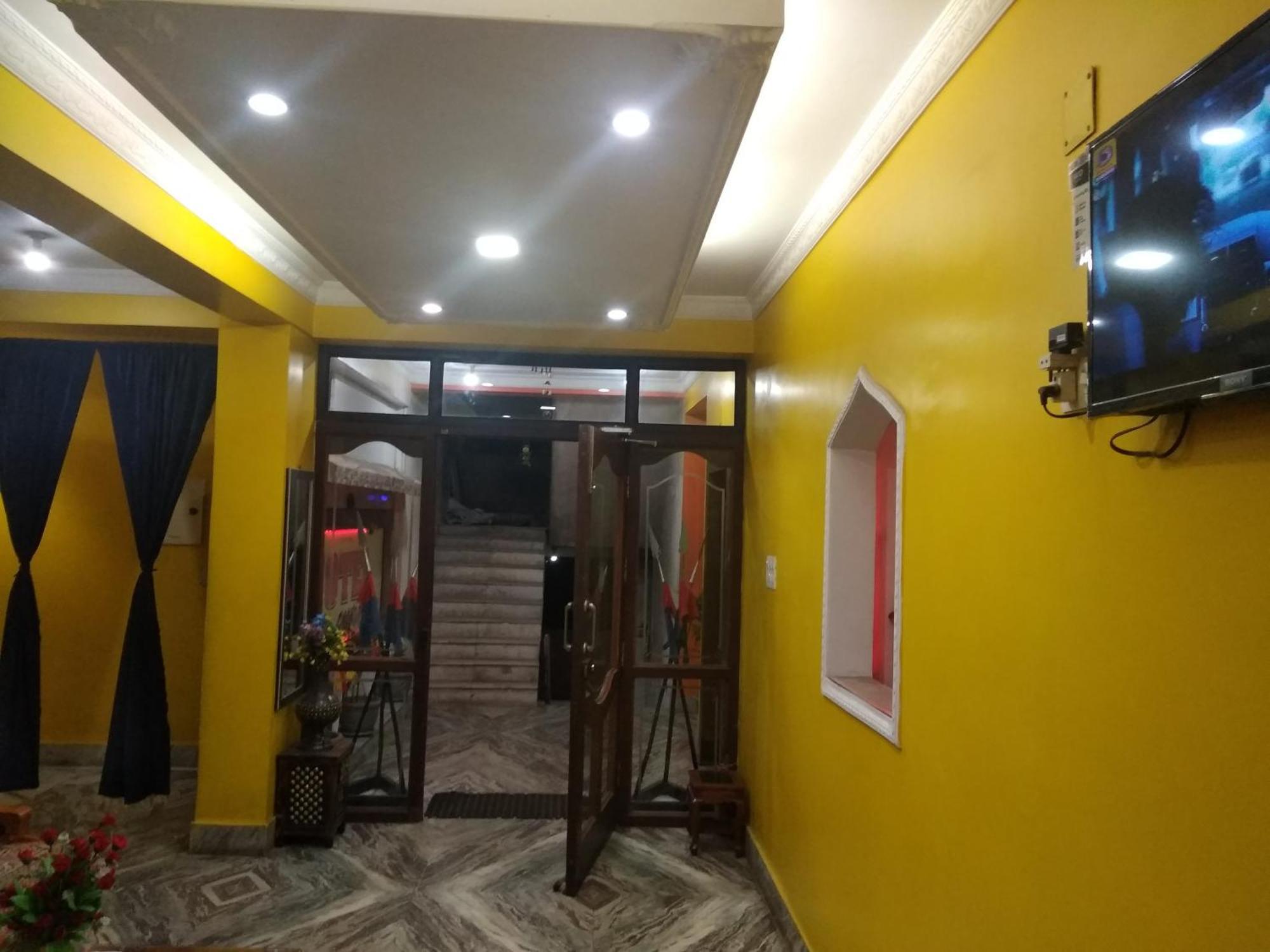Hotel Chandrakala Regency 300 Meters From Dhanbad Railway Buitenkant foto
